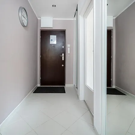 Jaracza 3-bedroom By Bookinghost Apartament