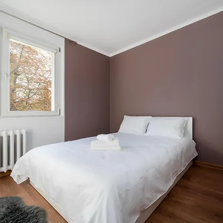 Апартаменты Jaracza 3-bedroom By Bookinghost Лодзь