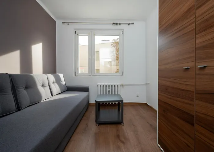 Jaracza 3-bedroom By Bookinghost Apartment *