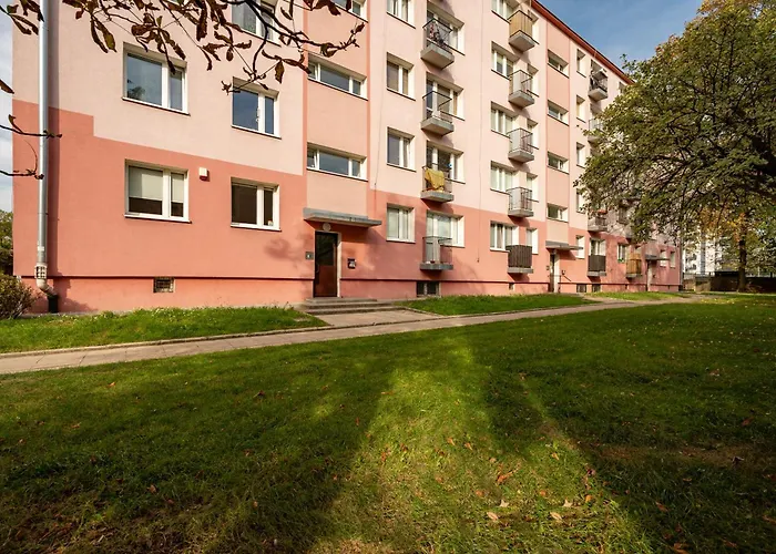 Apartment Jaracza 3-bedroom By Bookinghost Lodz