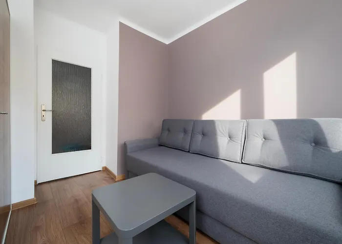 Apartment Jaracza 3-bedroom By Bookinghost Lodz