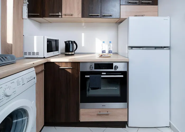 Jaracza 3-bedroom By Bookinghost Apartment